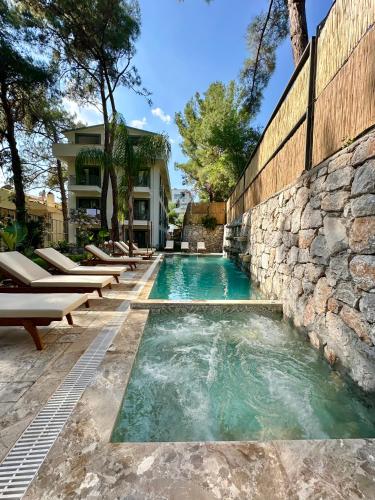 Esmahan Forest and Pool by Zehra Suites — 4-Star Luxury Hotel in Marmaris, Turkey