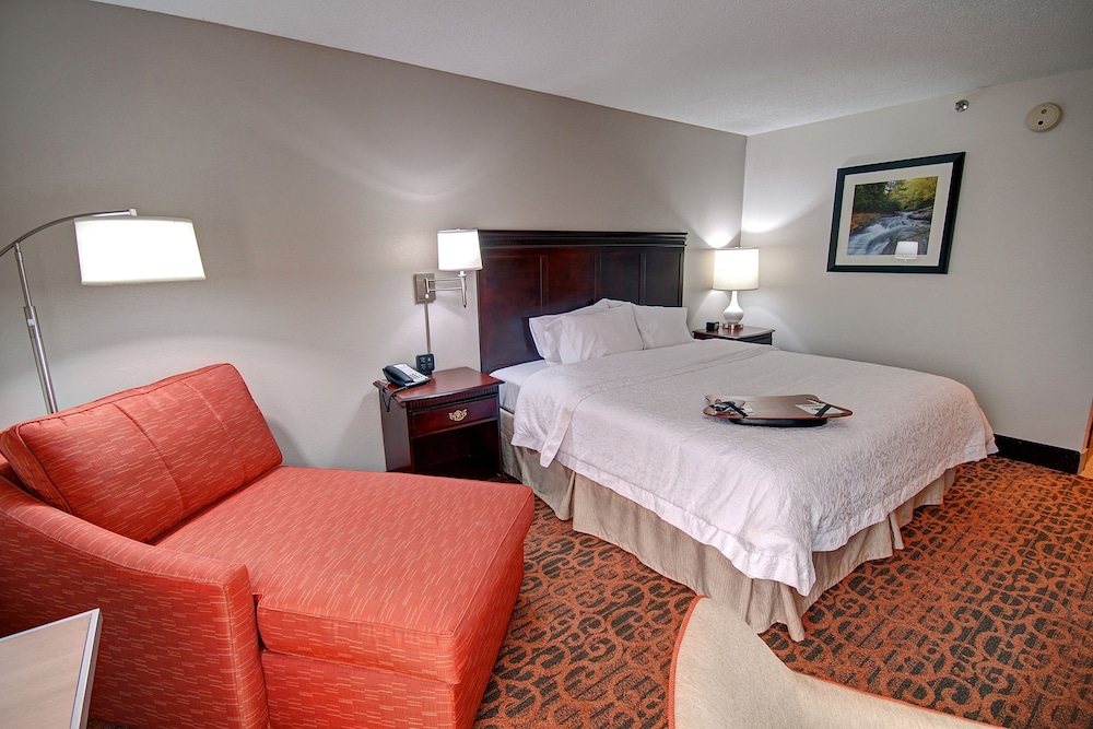 Hampton Inn Parkersburg Mineral Wells - photo 14