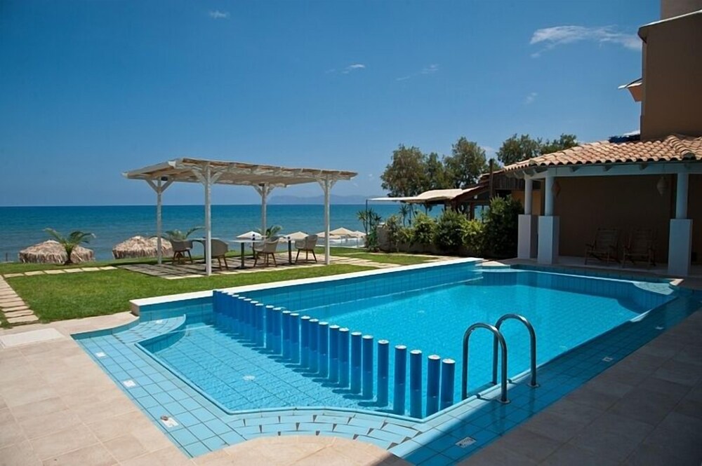 Marakas Beach - carbon neutral hotel in Chania