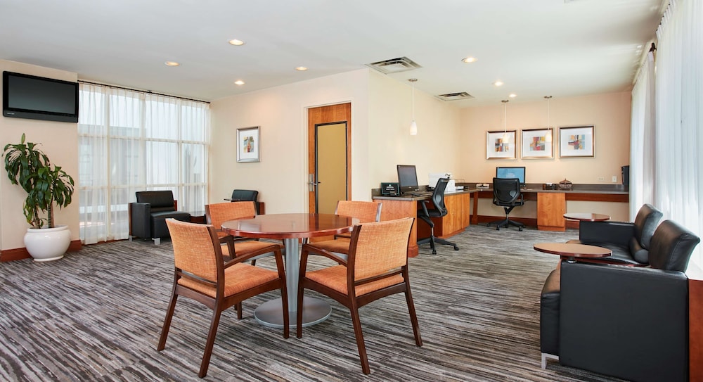 Embassy Suites by Hilton Parsippany - photo 44