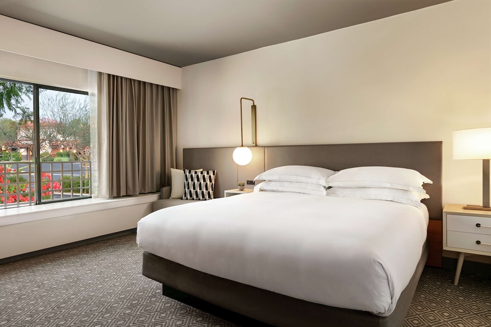 Hilton Scottsdale Resort & Villas - photo 21