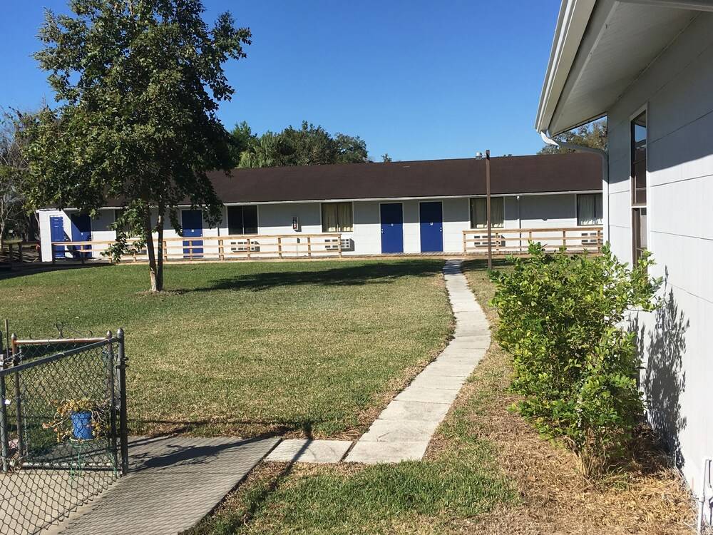 The Rivers Edge Motel - photo 36