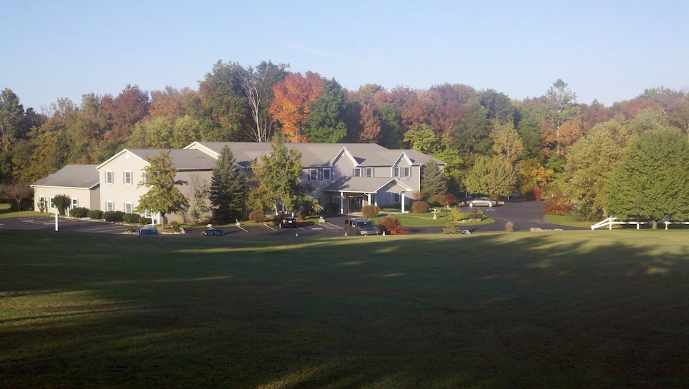 Brook Pointe Inn - photo 40