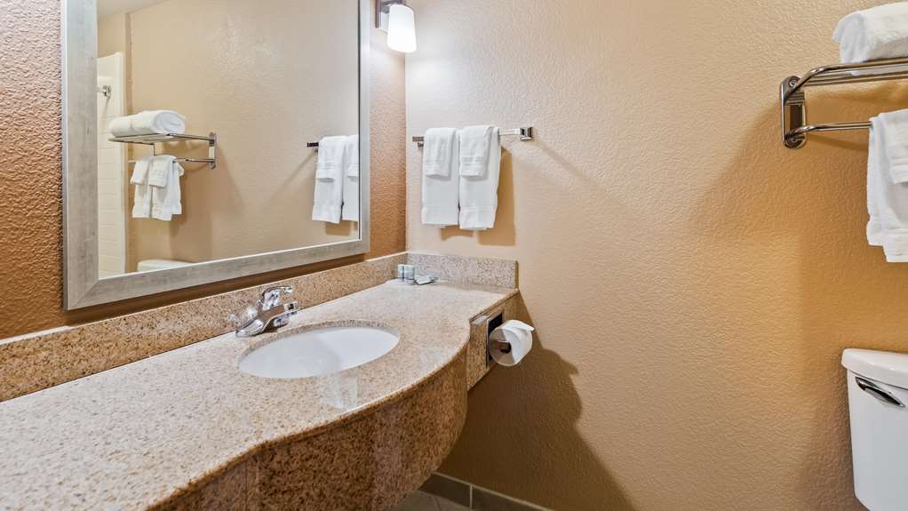 Best Western Granbury Inn & Suites - photo 26