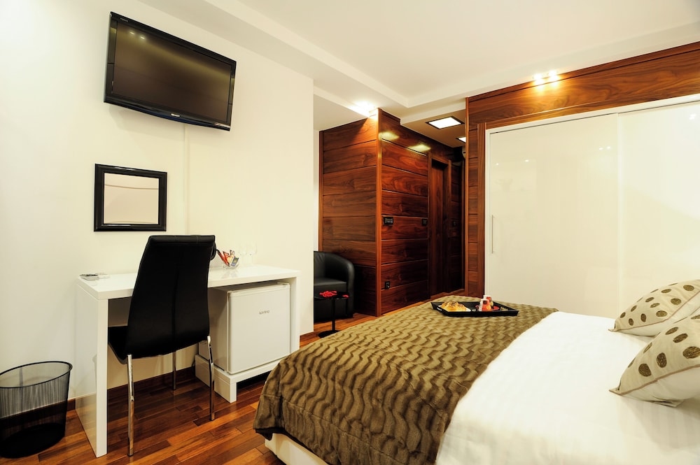 Main Street Studio And Rooms — 4-Star Luxury Hotel in Zadar, Croatia