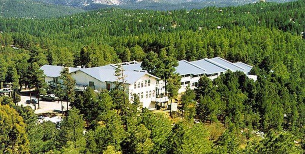 Swiss Chalet Inn - featured photo