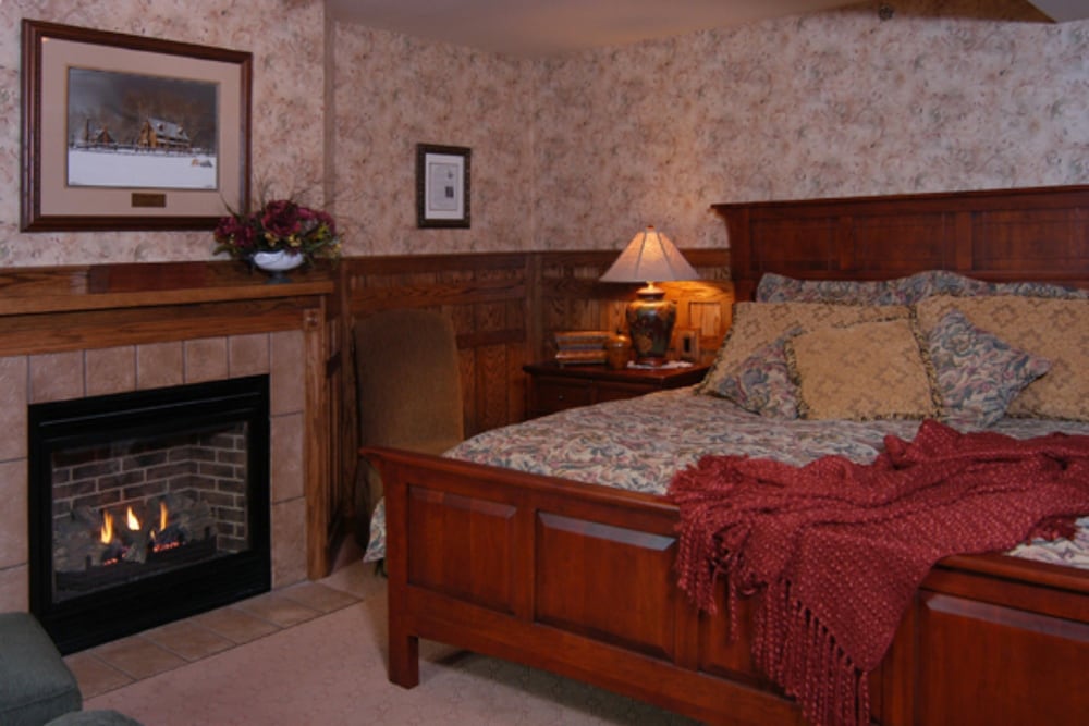 Bob Timberlake Inn at Chetola Resort - photo 9