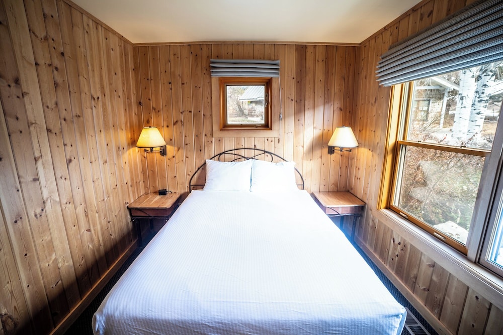 Sun Mountain Lodge - photo 22