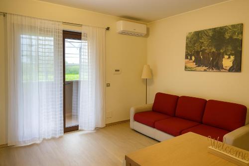 Yes I Know My Room Claudia e Lory — 4-Star Luxury Hotel in Seregno, Italy