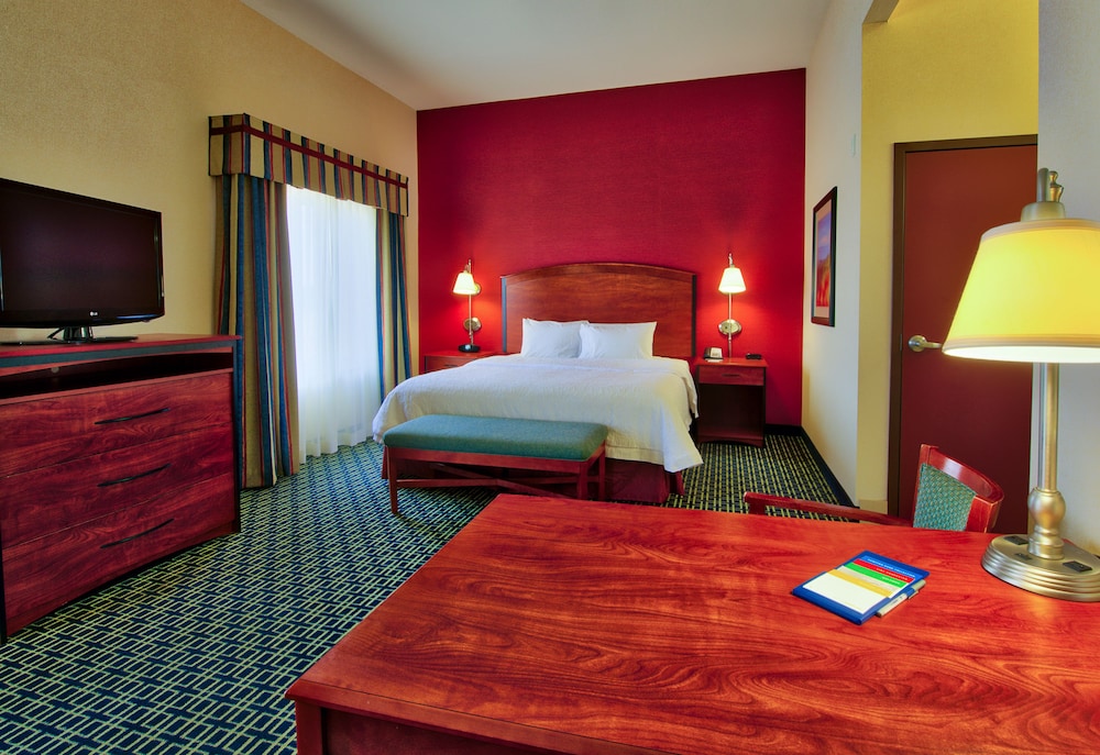 Hampton Inn & Suites Ridgecrest - photo 12