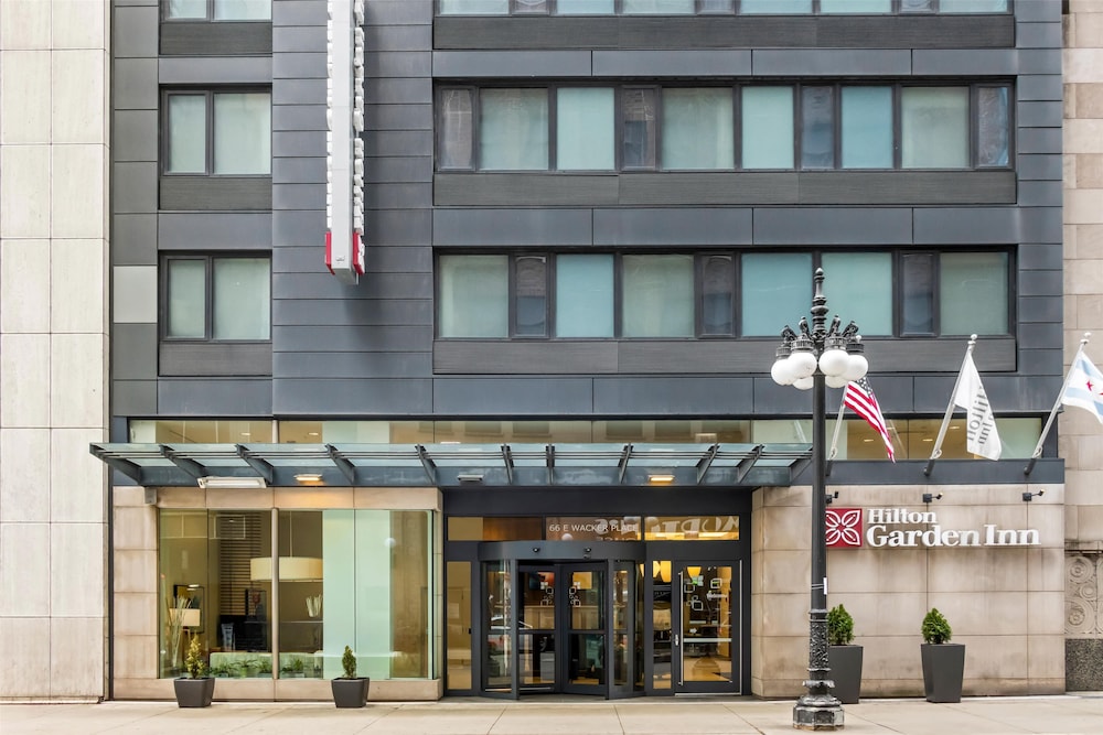 Hilton Garden Inn Chicago Downtown Riverwalk in Chicago, United States