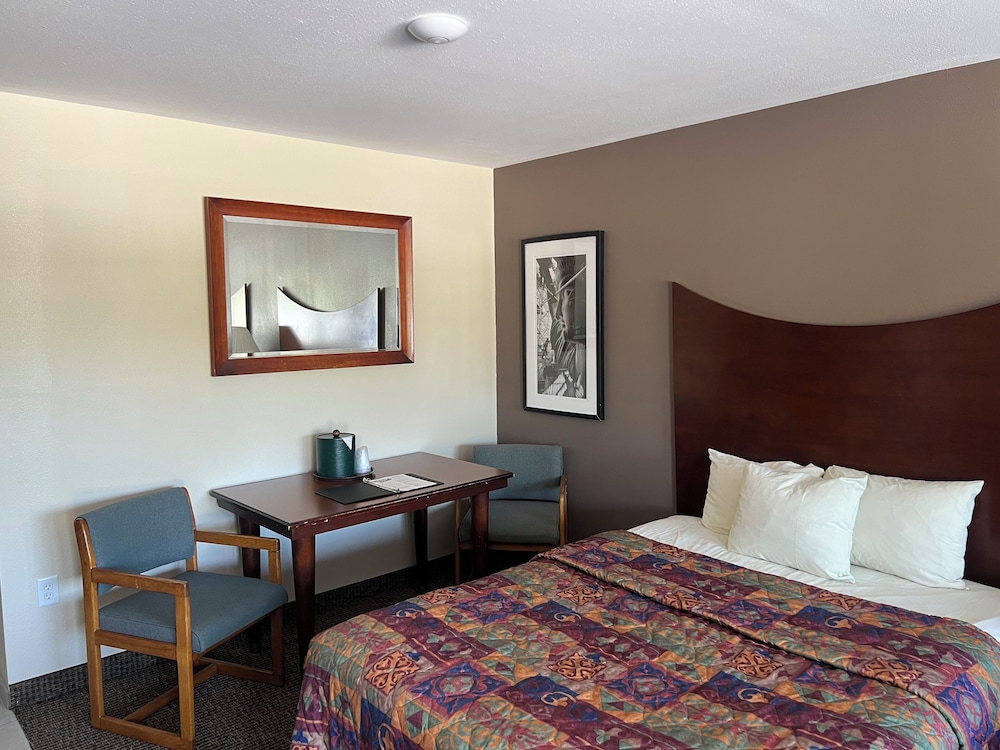 All Star Inn & Suites - photo 228