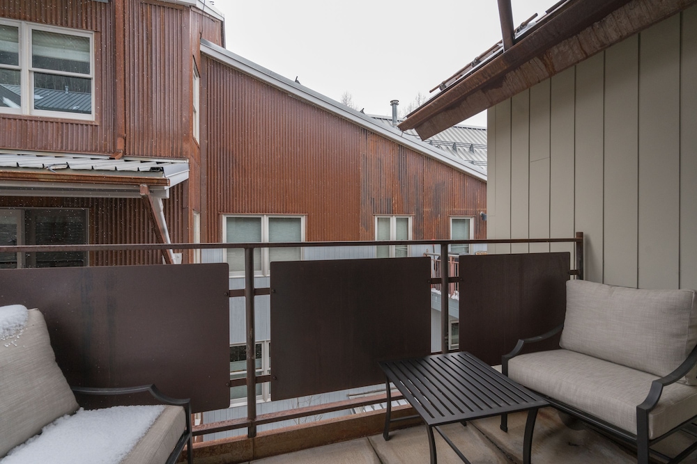 Element 52 Auberge Collection - photo 267