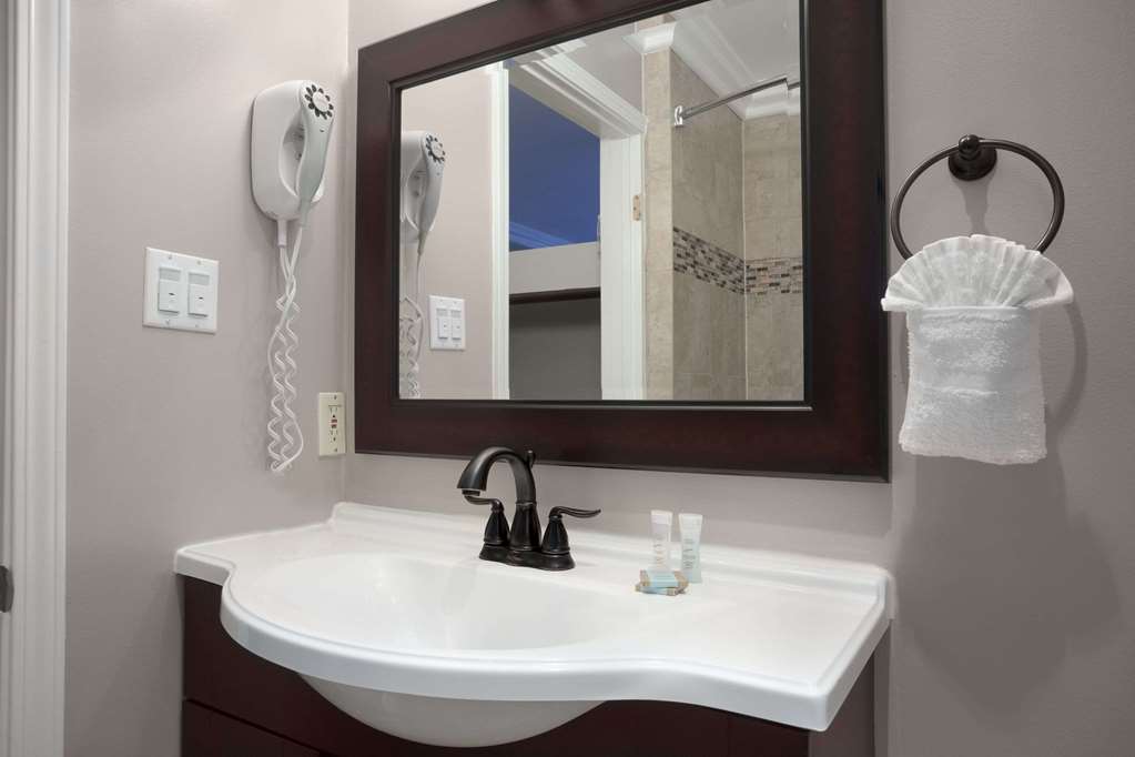 Quality Inn & Suites Santa Maria - photo 8