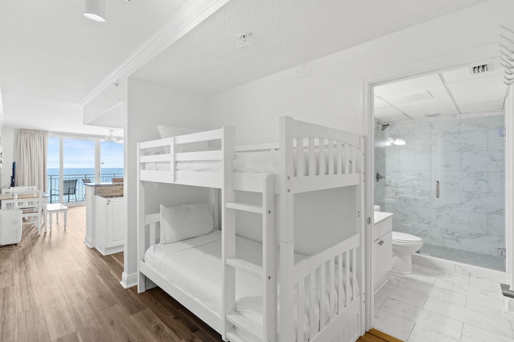 Emerald Beach Resort by Panhandle Getaways - photo 23