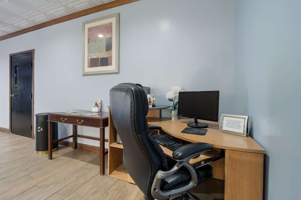 Quality Inn & Suites Conference Center Statesboro Historic District - photo 25