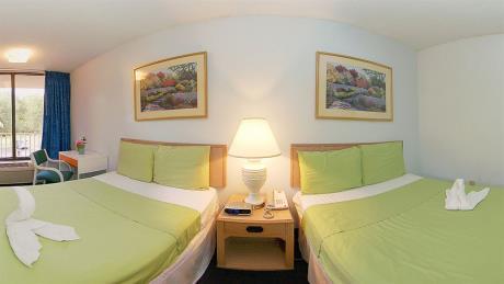 Econo Lodge - photo 14