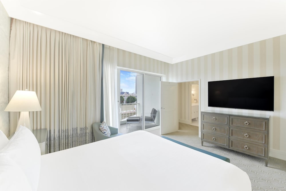 The Beverly Hilton - photo 44