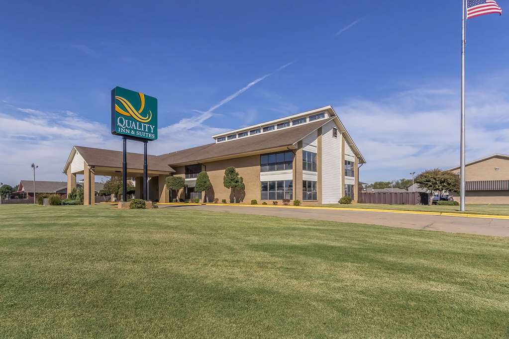 Quality Inn & Suites Stuttgart North - photo 4