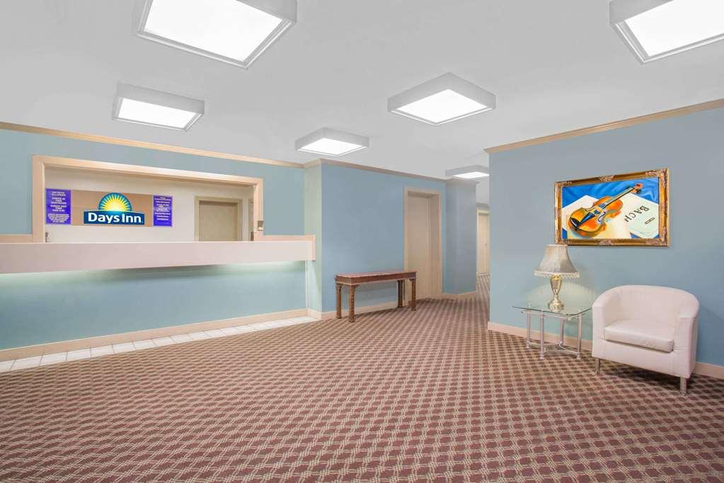 Days Inn Florence Downtown - photo 18