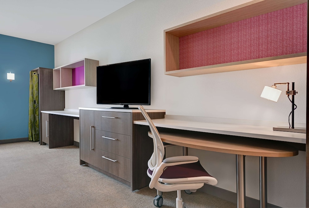 Home2 Suites by Hilton Tracy - photo 12