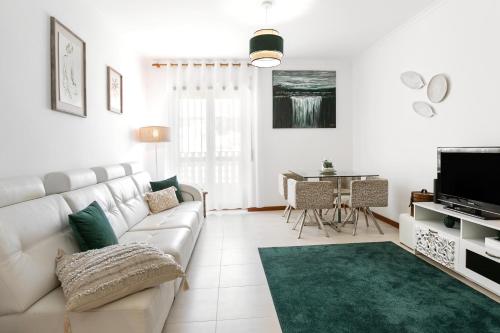 Nazaré Modern Flat — 4-Star Luxury Hotel in Nazare, Portugal