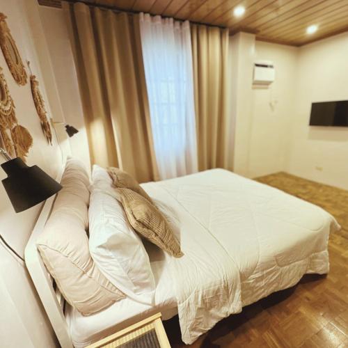 Private 2BR Unit Netflix WiFi & Comfort — Mati — photo 4
