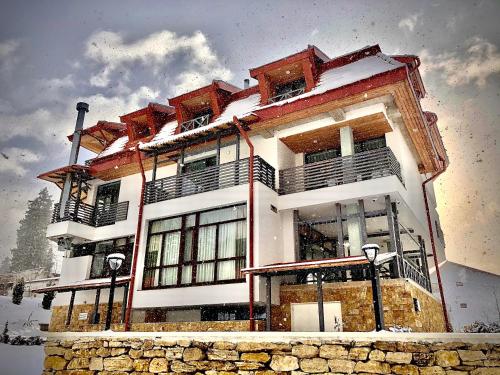 Pensiunea Favorit Ferice — 4-Star Luxury Hotel in Borsec, Romania