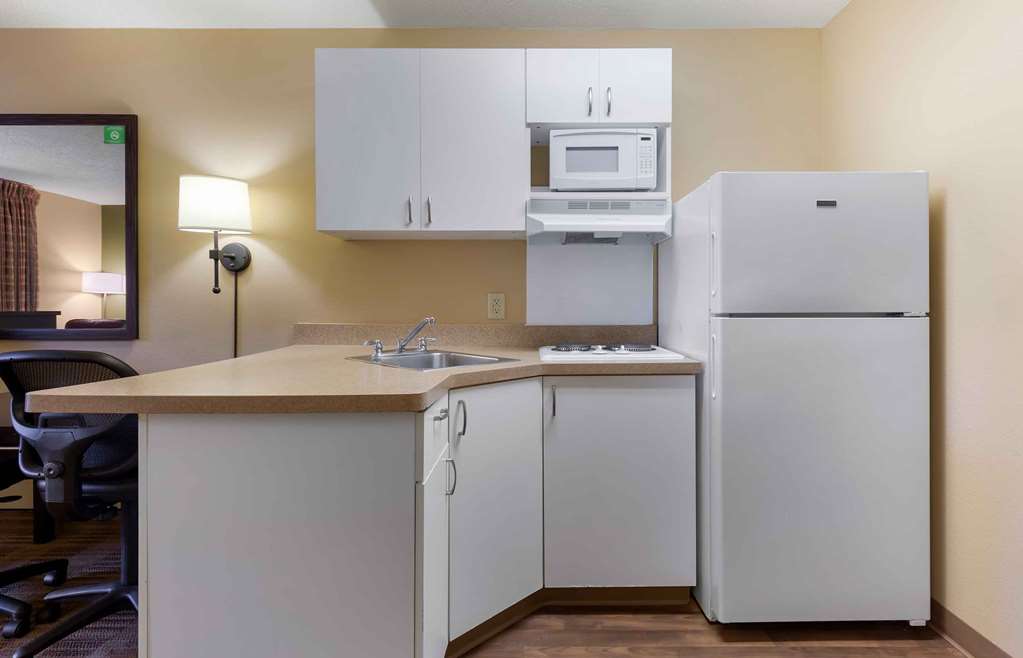 Extended Stay America Suites Washington DC Herndon Dulles - photo 13