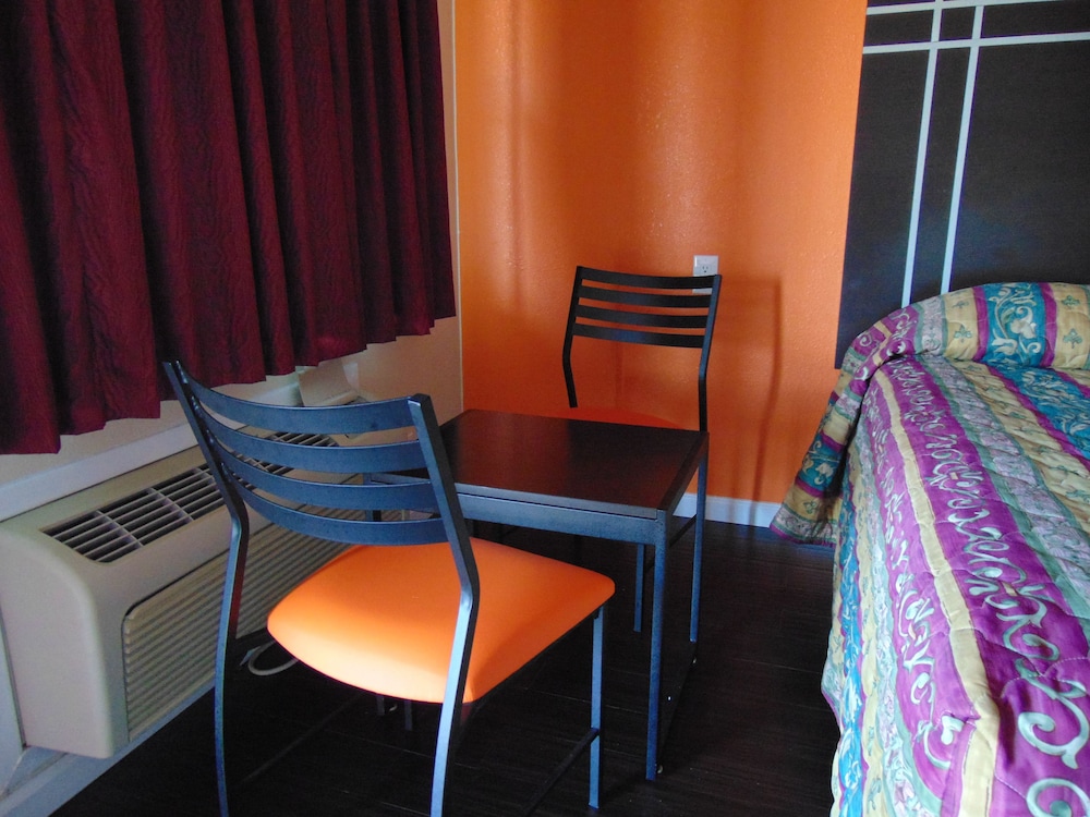 The Heart Of Texas Motel - photo 24