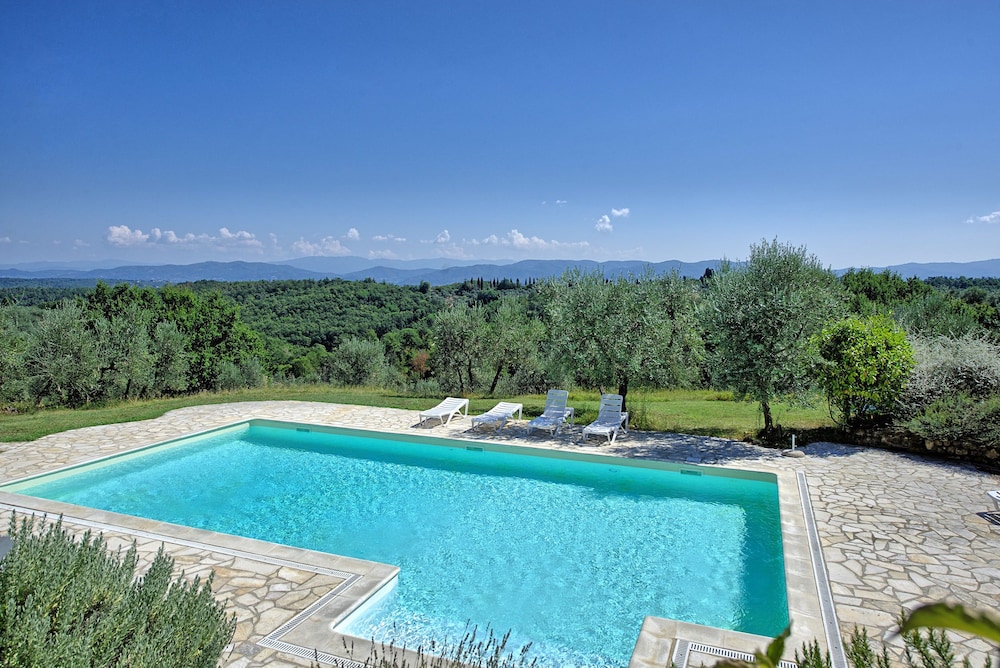 Pozzo Dei Desideri — 4-Star Luxury Hotel in San Casciano In Val Di Pesa, Italy