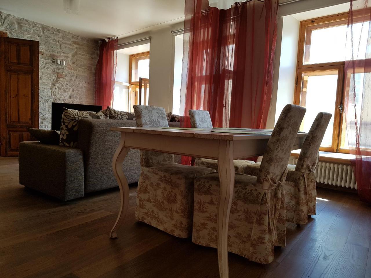 Old Town Apartment