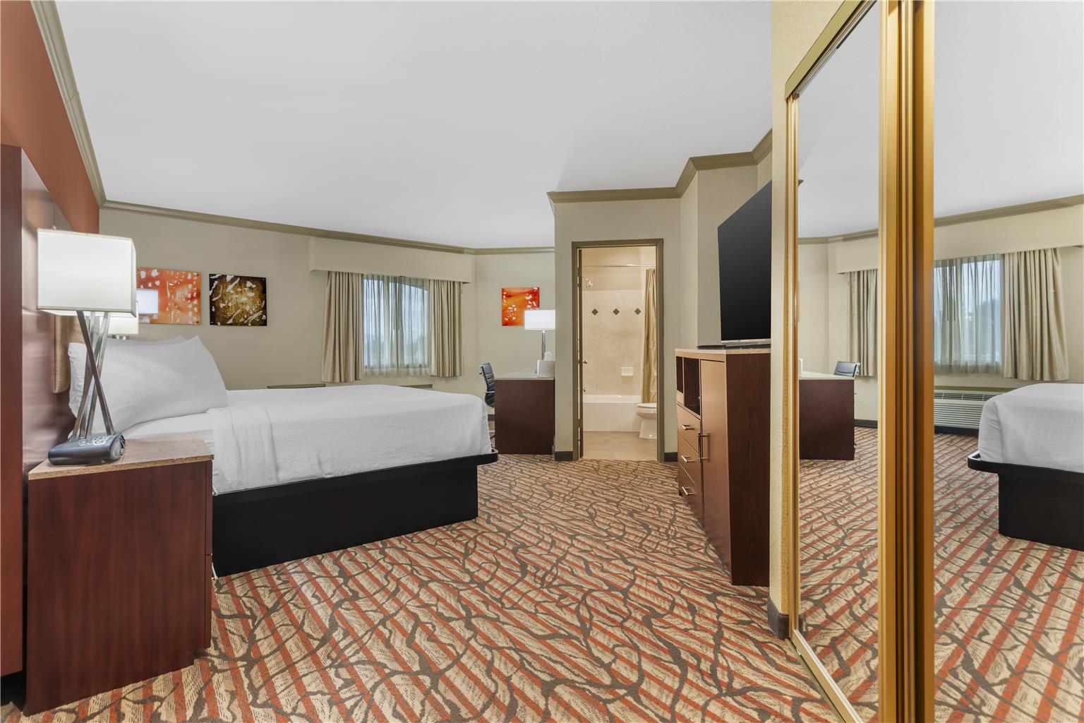 Best Western Plus Brookside Inn - photo 32
