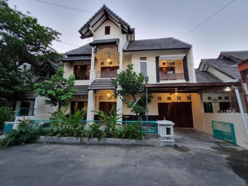 House of Scorpio Timoho — 4-Star Luxury Hotel in Yogyakarta, Indonesia