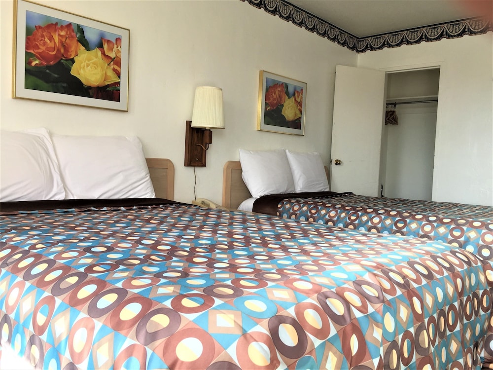 Ramblin Rose Motel - photo 14