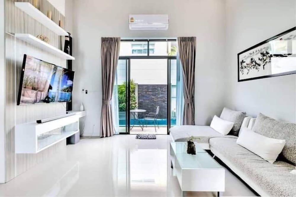 Private pool great location v144 in Rawai, Thailand