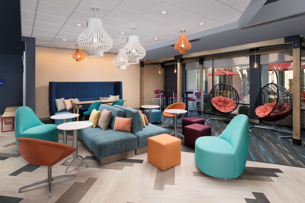 Tru by Hilton Murfreesboro - photo 3