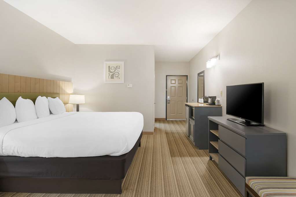 Country Inn & Suites by Radisson Columbia MO - photo 11
