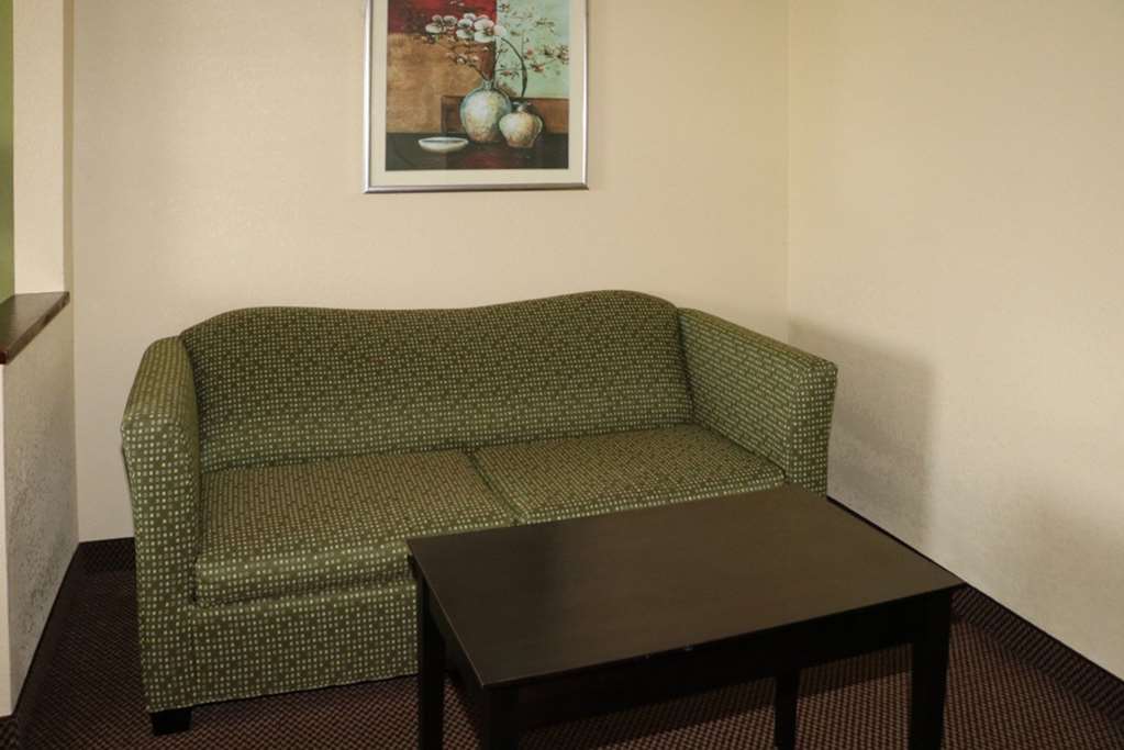 Quality Inn Evansville Eastland Area - photo 13