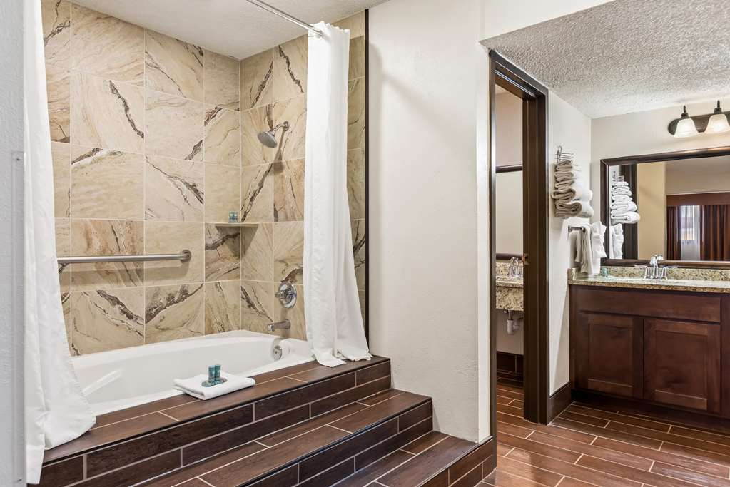 Best Western Tower West Lodge - photo 41