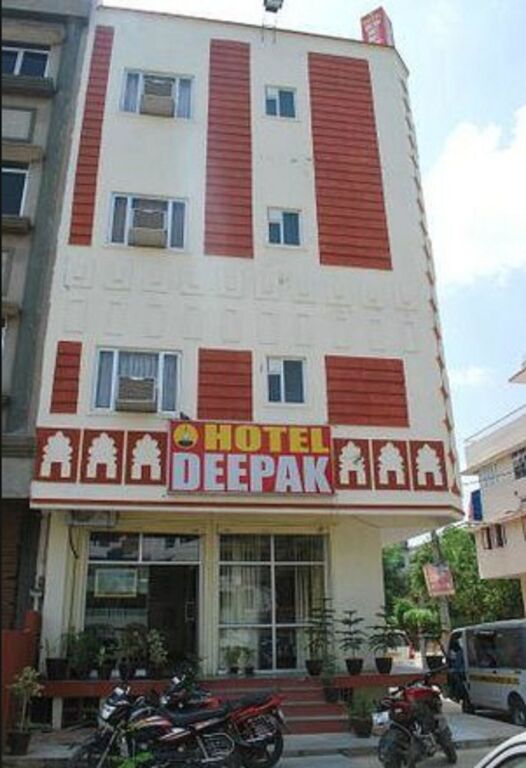 Ashiyana Hotel — Varanasi
