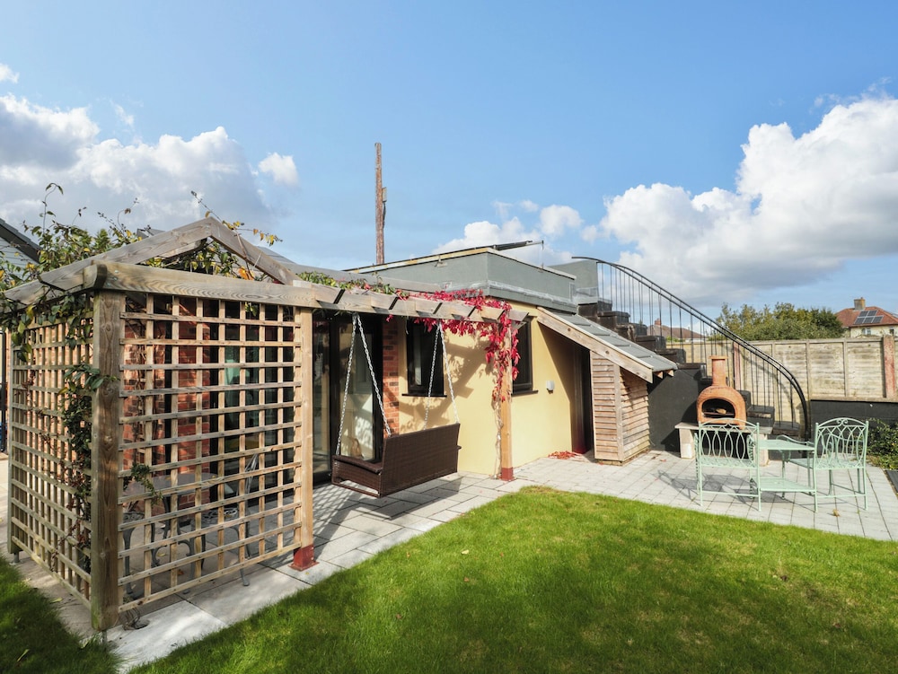 Minime - carbon neutral hotel in Weston-Super-Mare