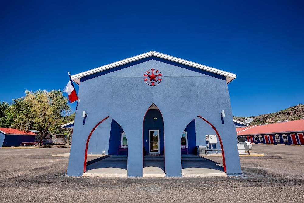 Fort Davis Inn & R.V. Park - photo 34