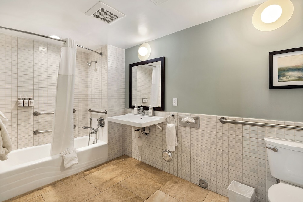 Vagabond Inn Glendale - photo 38
