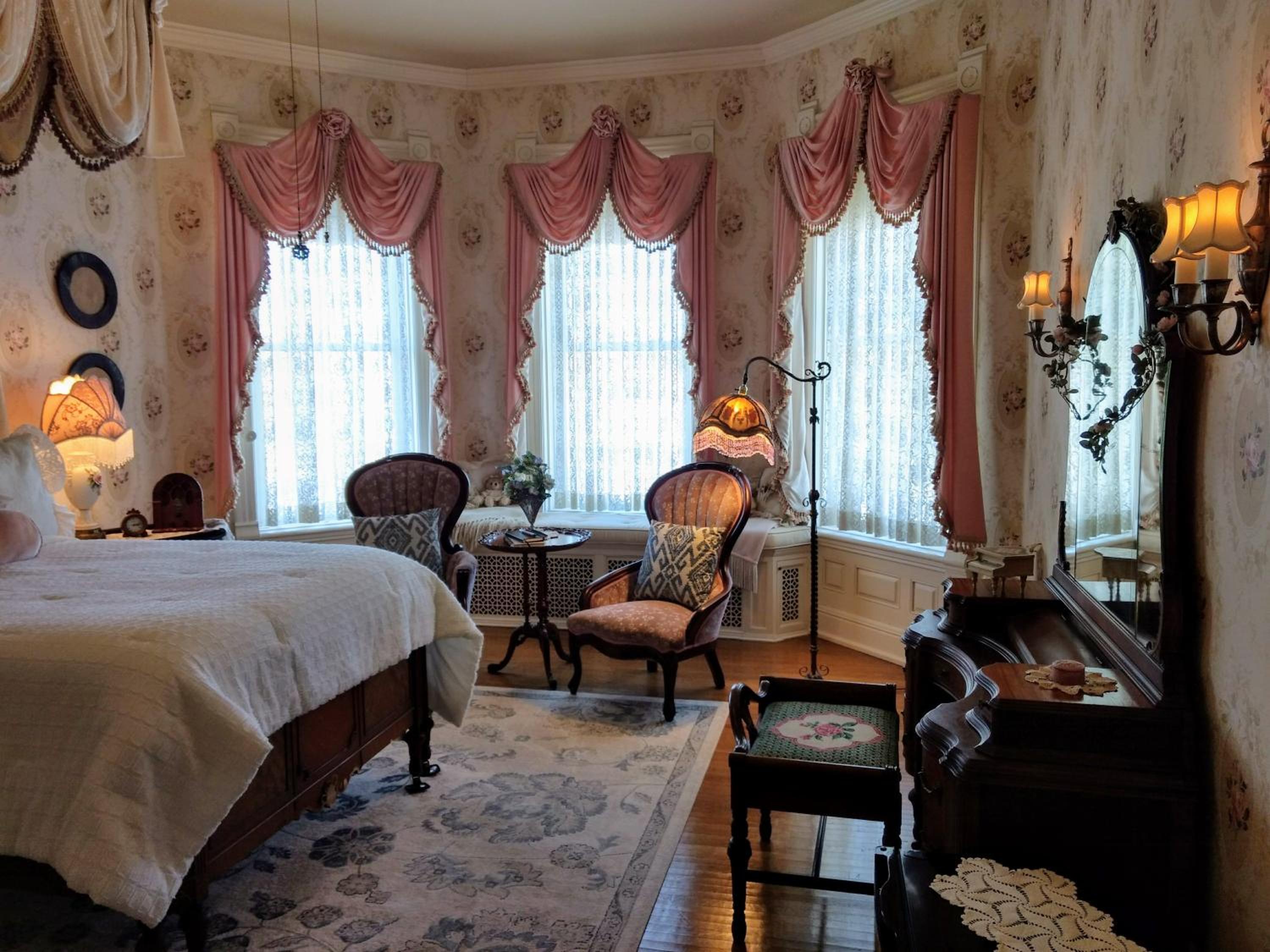 Alexander Mansion Bed and Breakfast - photo 13