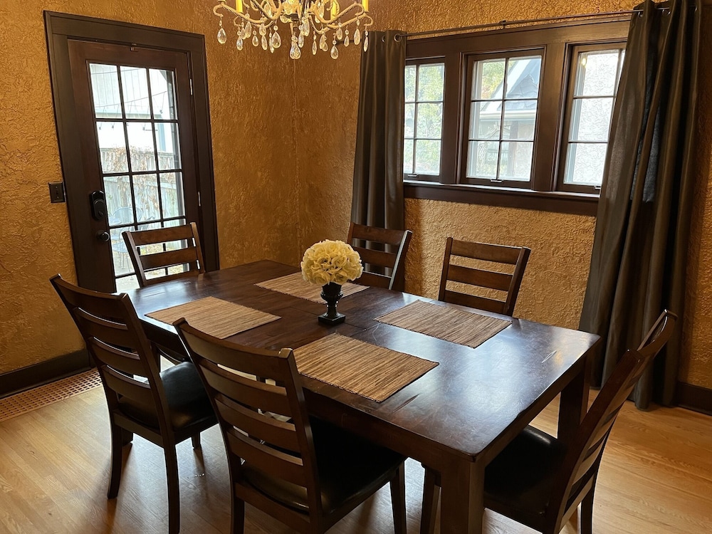 Historic Twin Tudors Inn - photo 36