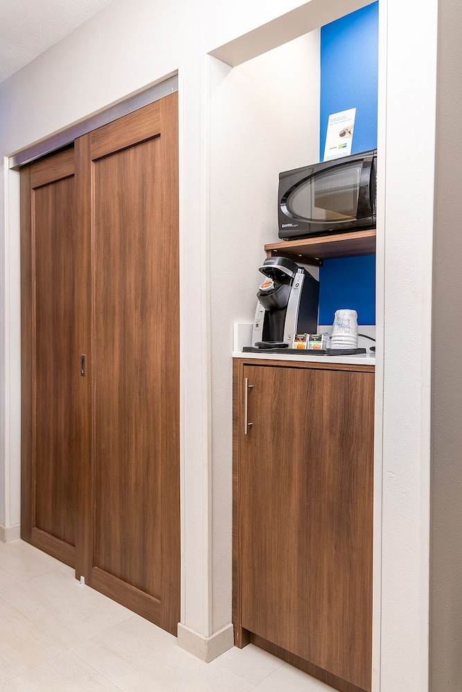 Holiday Inn Express San Clemente N Beach Area by IHG - photo 13