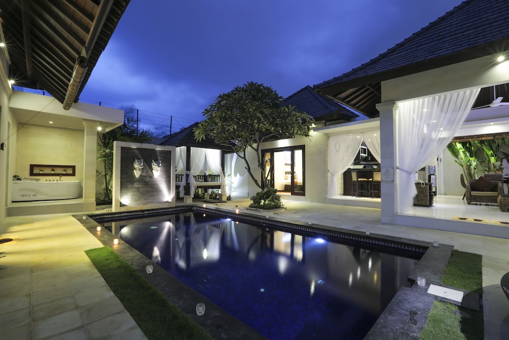 Blue Marlin Legian Villa — 4-Star Luxury Hotel in Legian, Indonesia