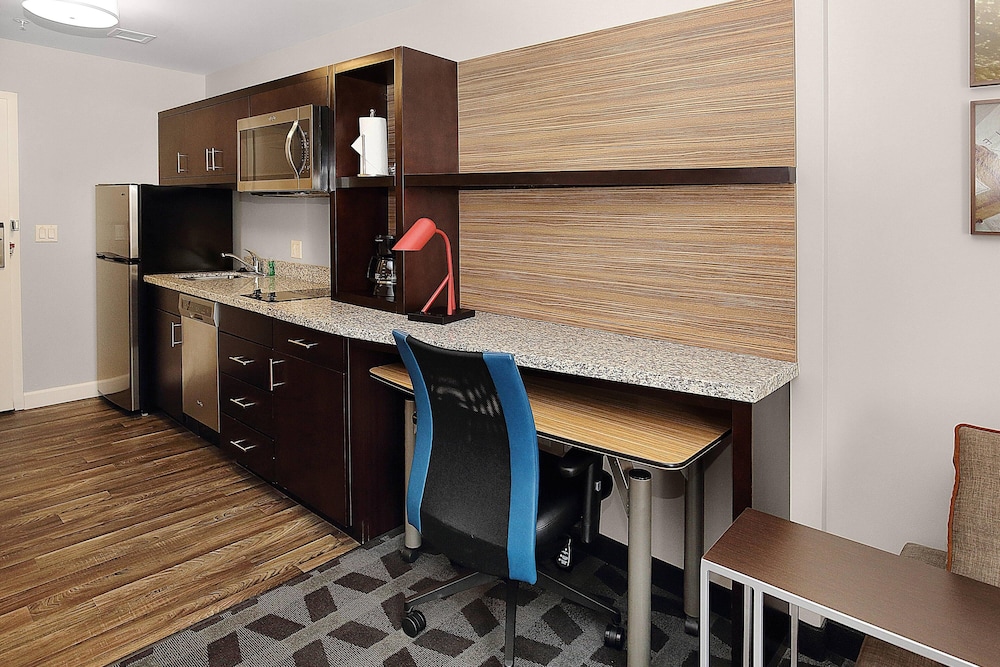 TownePlace Suites Grove City Mercer Outlets - photo 14