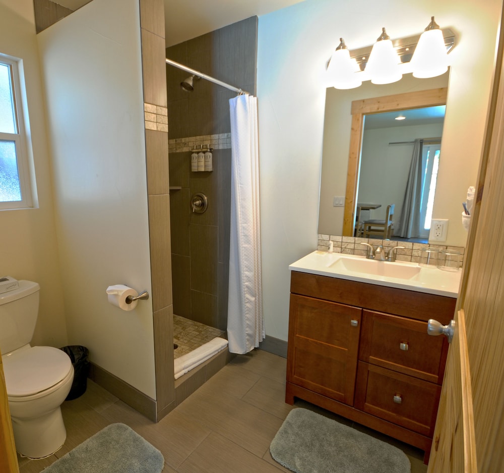 Tahoe Vistana Inn - photo 101